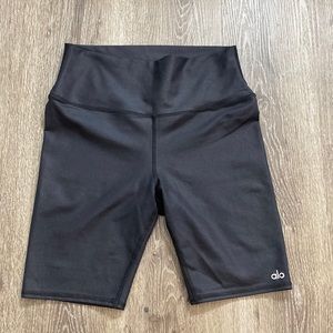 Alo high waist biker short size L